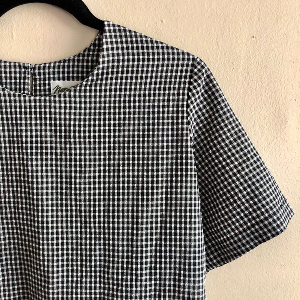 3/$50 Vintage Black & White Gingham Boxy Seersucker Blouse